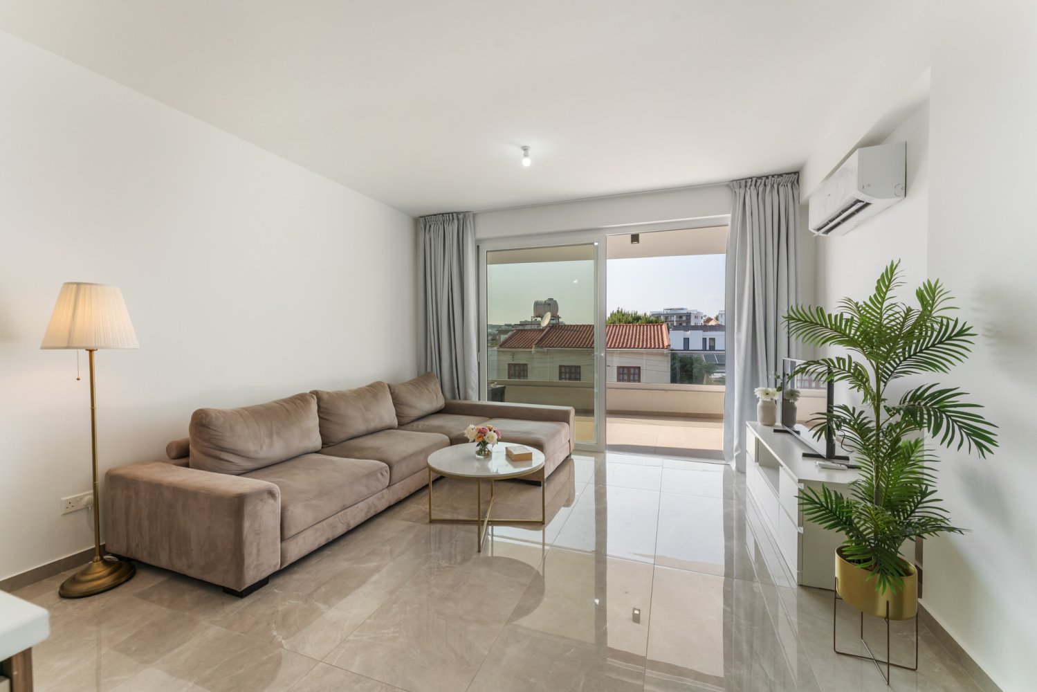 2 bedrooms Apartment in Larnaca, Larnaka, Cyprus No. 62574