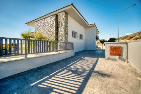 3 bedrooms Villa in Limassol, Cyprus No. 62766