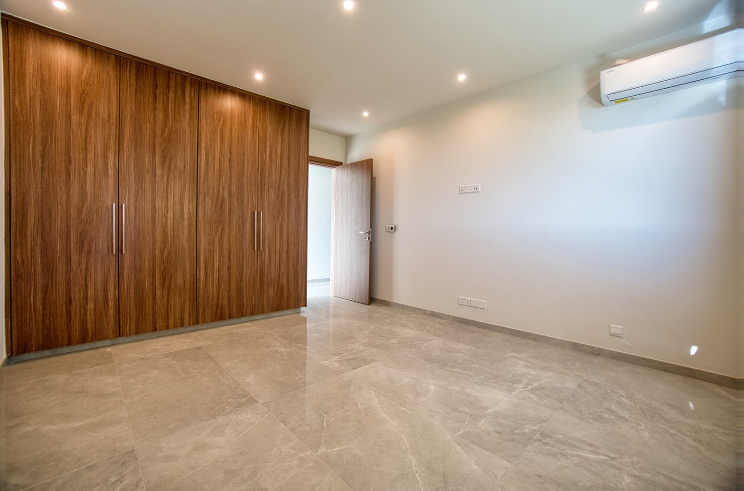 3 bedrooms Villa in Limassol, Cyprus No. 62766