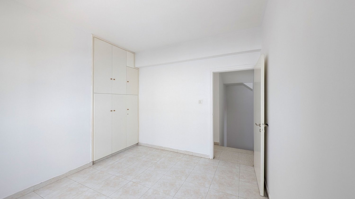 3 bedrooms Apartment in Nicosia, Cyprus No. 62506