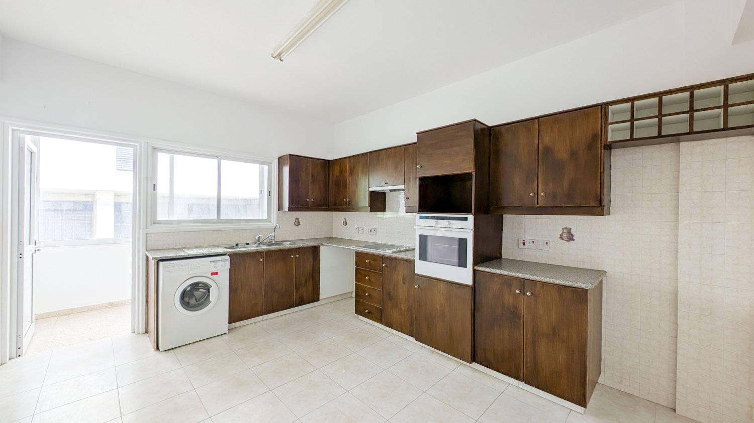 3 bedrooms Apartment in Nicosia, Cyprus No. 62506