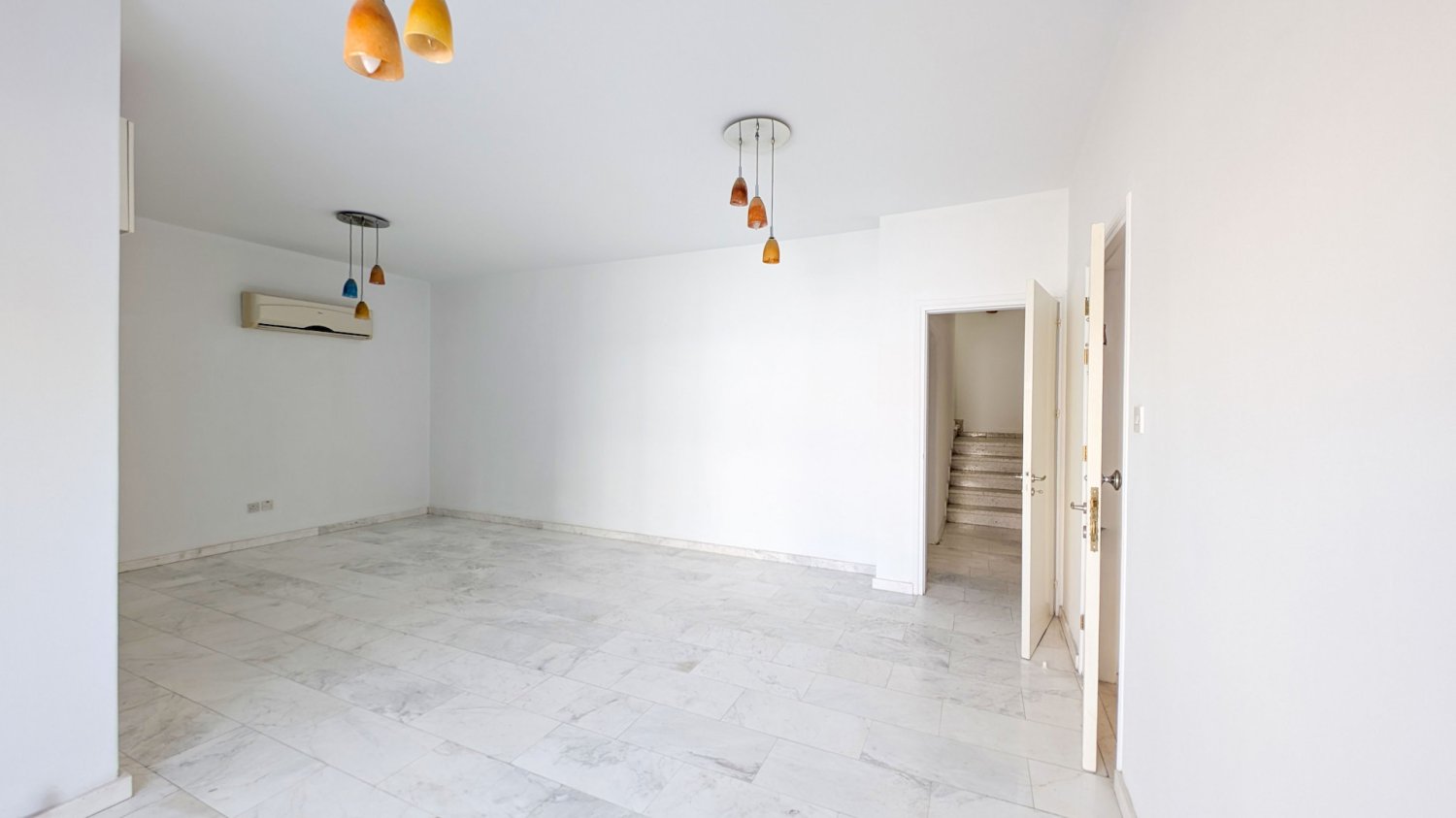 3 bedrooms Apartment in Nicosia, Cyprus No. 62506