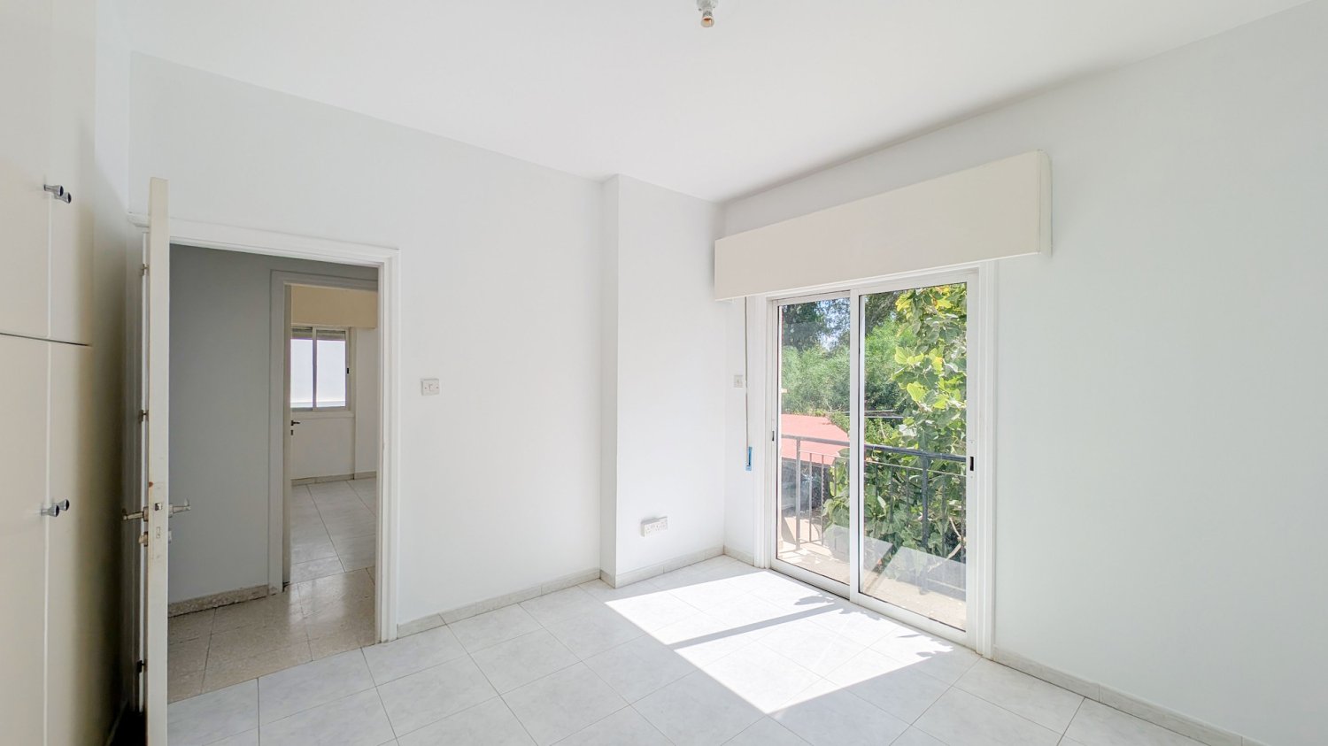 3 bedrooms Apartment in Nicosia, Cyprus No. 62506