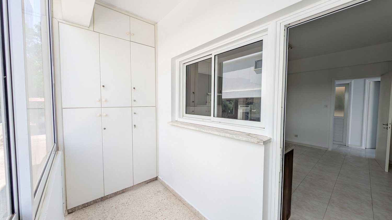 3 bedrooms Apartment in Nicosia, Cyprus No. 62506
