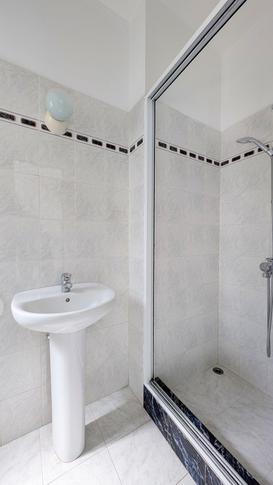 3 bedrooms Apartment in Nicosia, Cyprus No. 62506