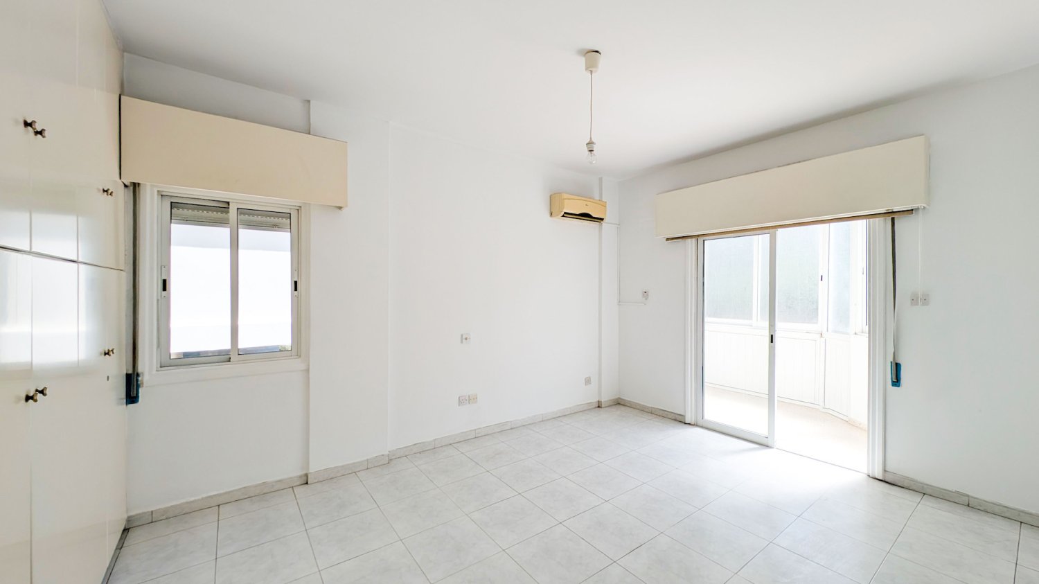 3 bedrooms Apartment in Nicosia, Cyprus No. 62506