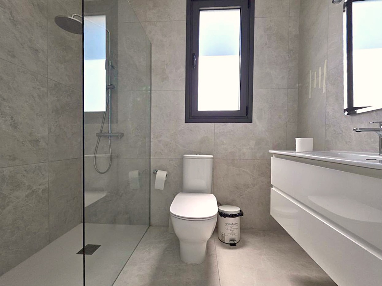 4 bedrooms Villa in Germasogeia, Limassol, Cyprus No. 62430