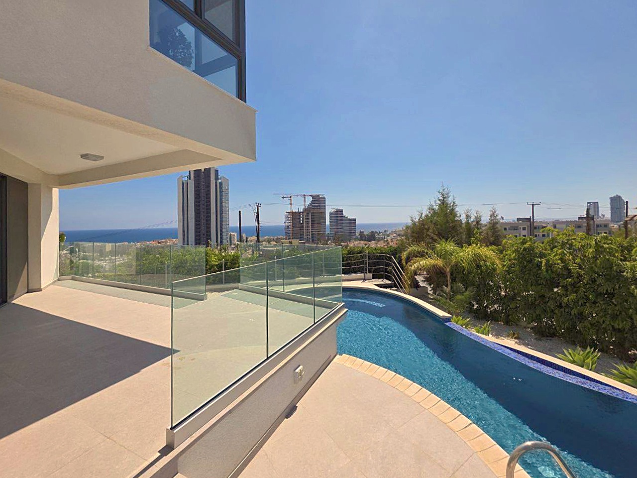 4 bedrooms Villa in Germasogeia, Limassol, Cyprus No. 62430