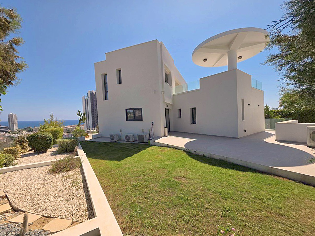 4 bedrooms Villa in Germasogeia, Limassol, Cyprus No. 62430