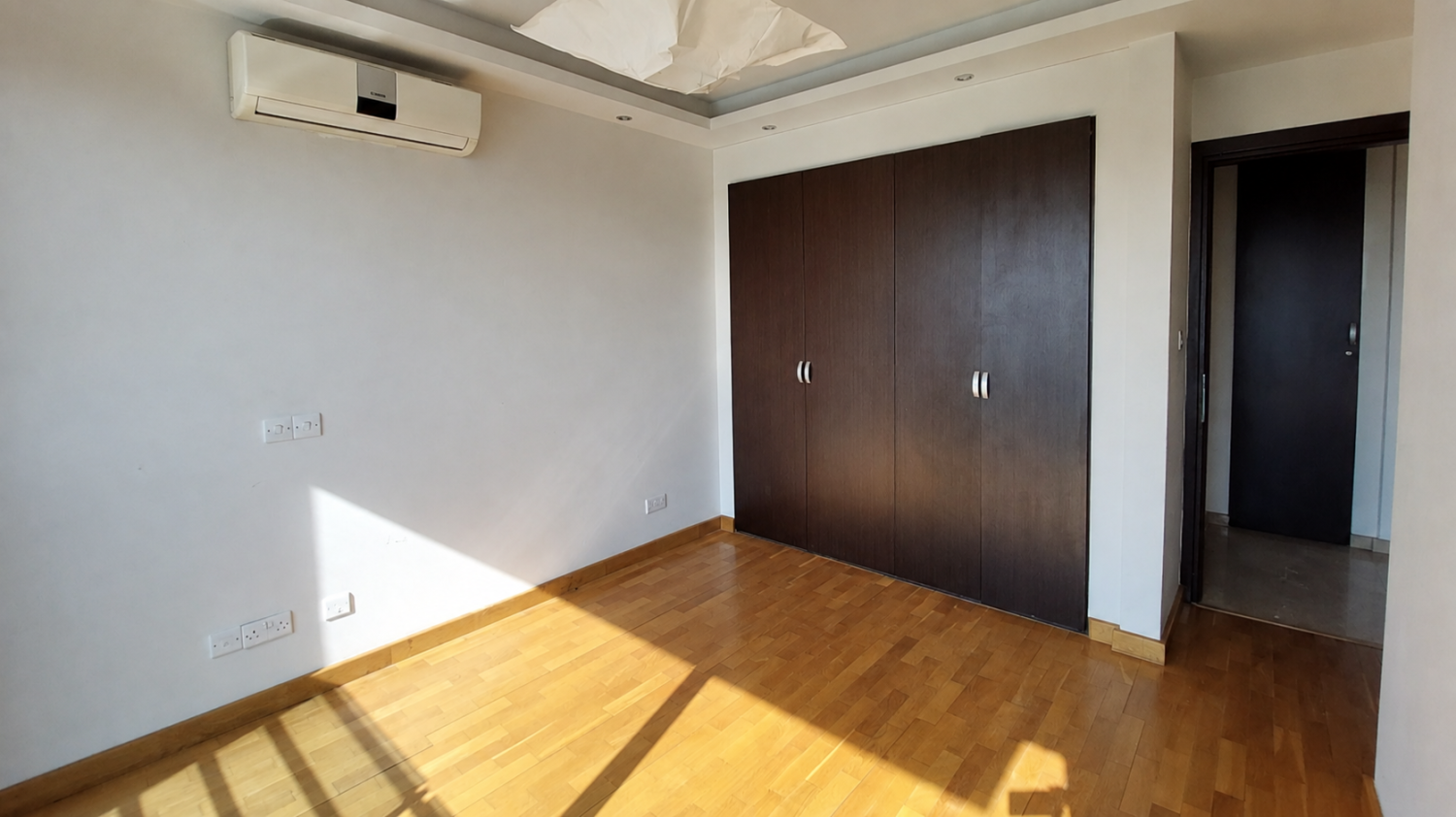 2 bedrooms Apartment in Larnaca, Larnaka, Cyprus No. 61646