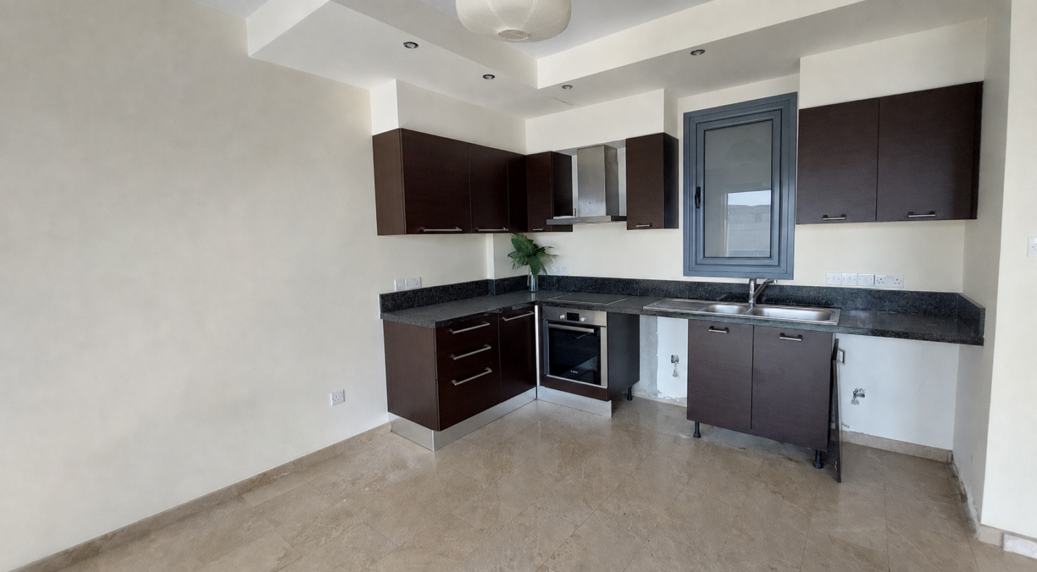 2 bedrooms Apartment in Larnaca, Larnaka, Cyprus No. 61646