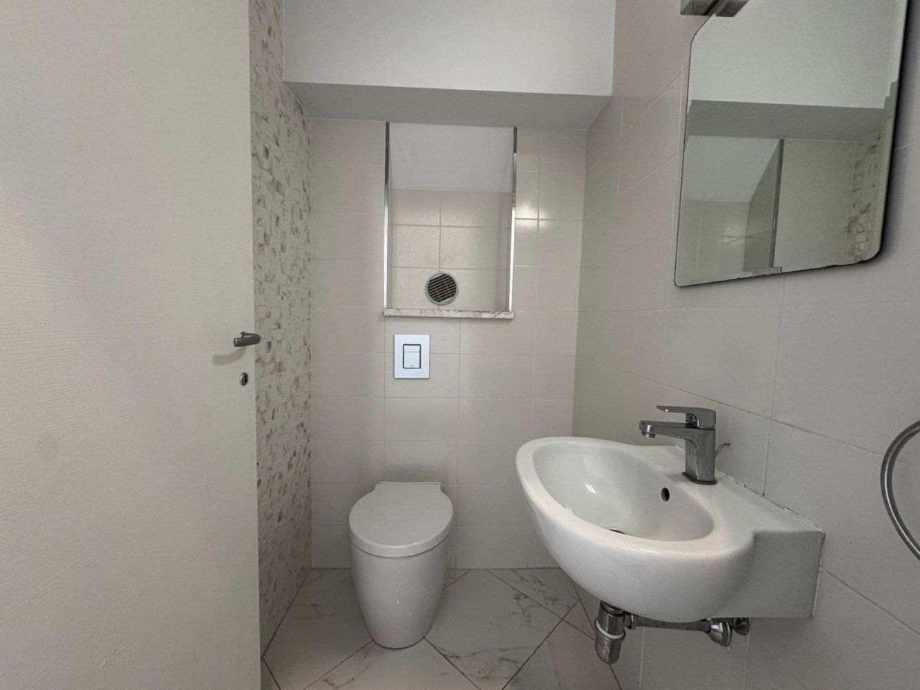 2 bedrooms Apartment in Germasogeia, Limassol, Cyprus No. 62169