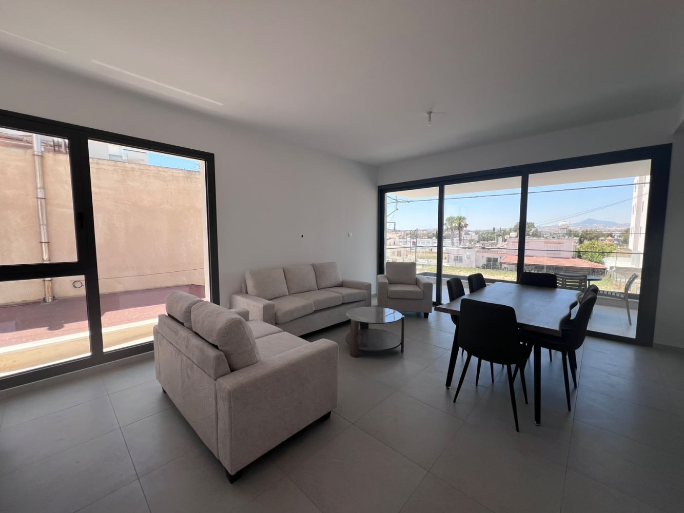 2 bedrooms Apartment in Larnaca, Larnaka, Cyprus No. 61508