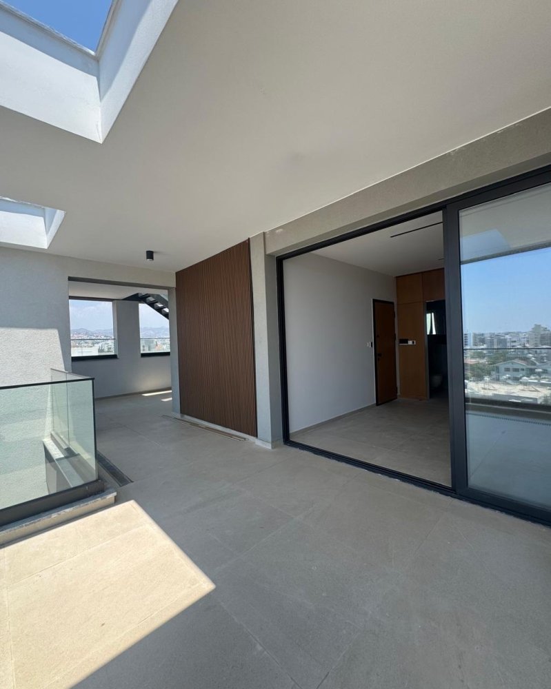 3 bedrooms Penthouse in Limassol, Cyprus No. 61865