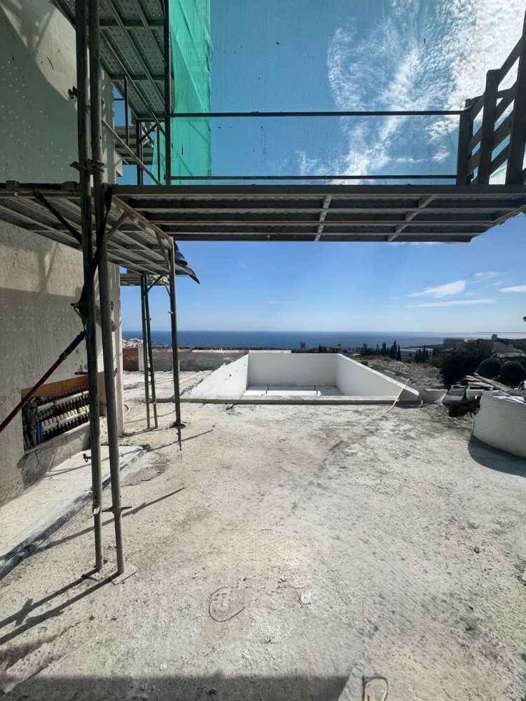 4 bedrooms Villa in Agios Tychonas, Limassol, Cyprus No. 62184