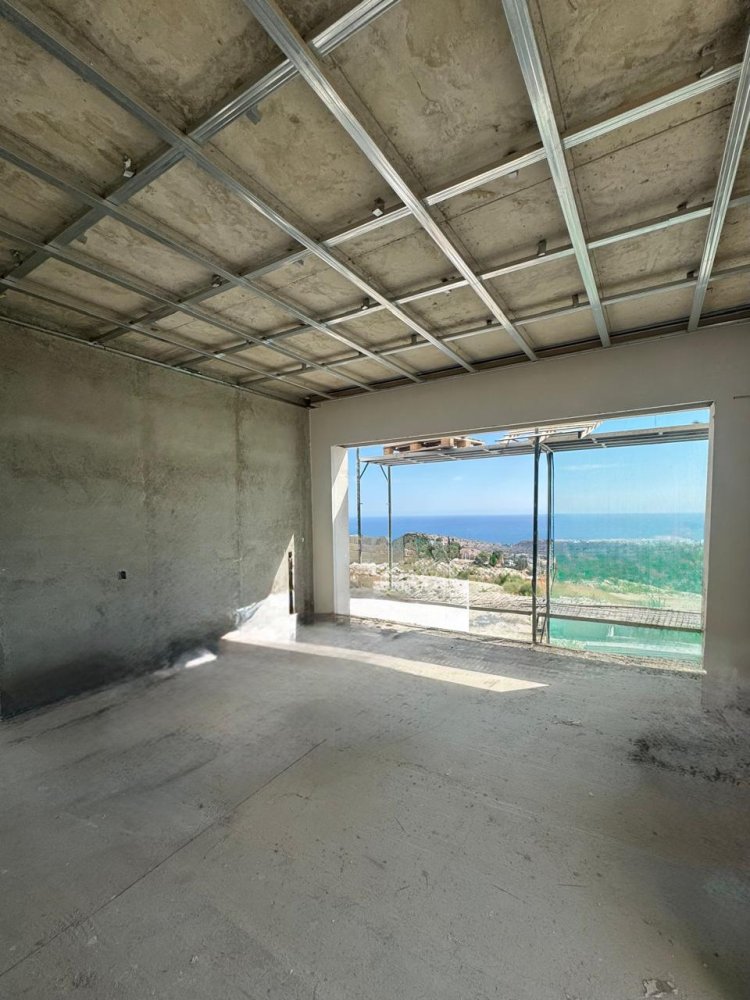 4 bedrooms Villa in Agios Tychonas, Limassol, Cyprus No. 62184