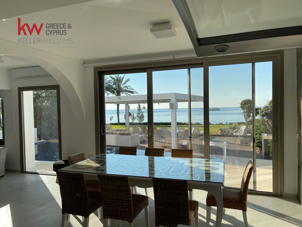 5 bedrooms Villa in Paralimni, Ammochostos, Cyprus No. 40446