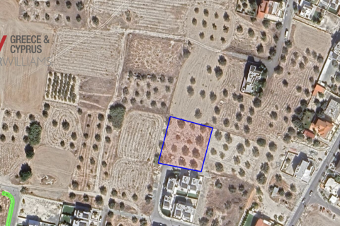 2000m2 Land in Aradippou, Larnaka, Cyprus No. 50311