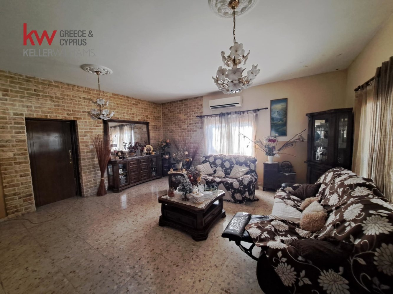 Таунхаус с 7 спальнями в Арадипу, Ларнака, Кипр № 39606