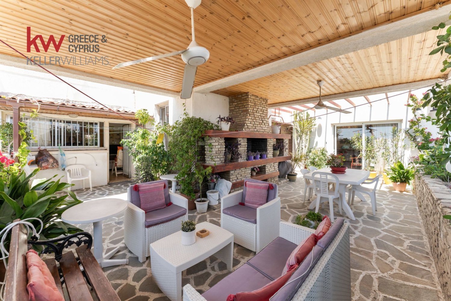 4 bedrooms Apartment in Larnaca, Larnaka, Cyprus No. 52271