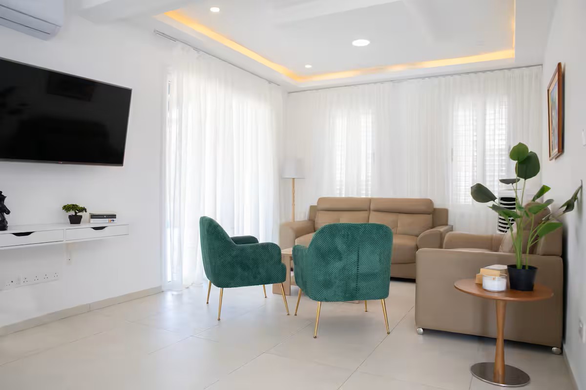 5 bedrooms Villa in Pegeia, Paphos, Cyprus No. 61096