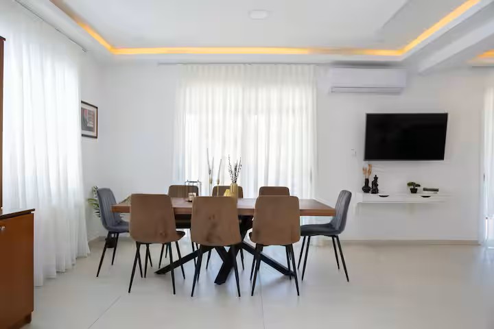 5 bedrooms Villa in Pegeia, Paphos, Cyprus No. 61096