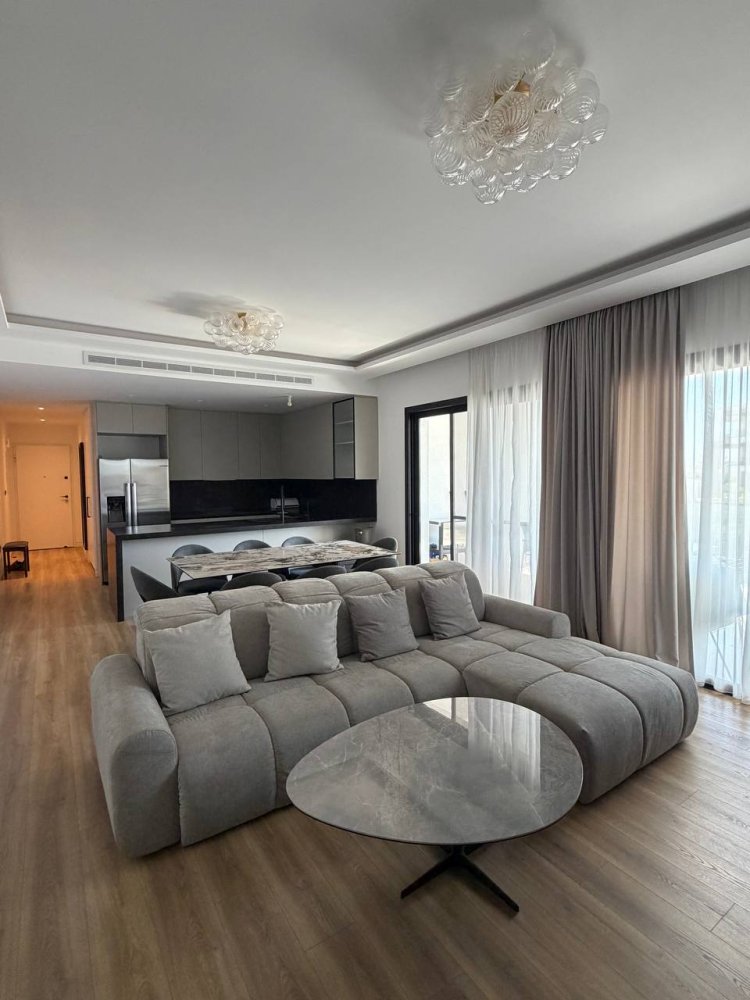 3 dormitorios Apartamento en Germasogeia, Limassol, Chipre No. 58971