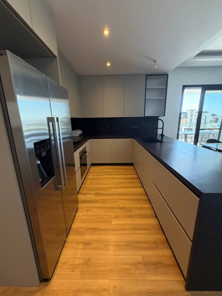 3 dormitorios Apartamento en Germasogeia, Limassol, Chipre No. 58971