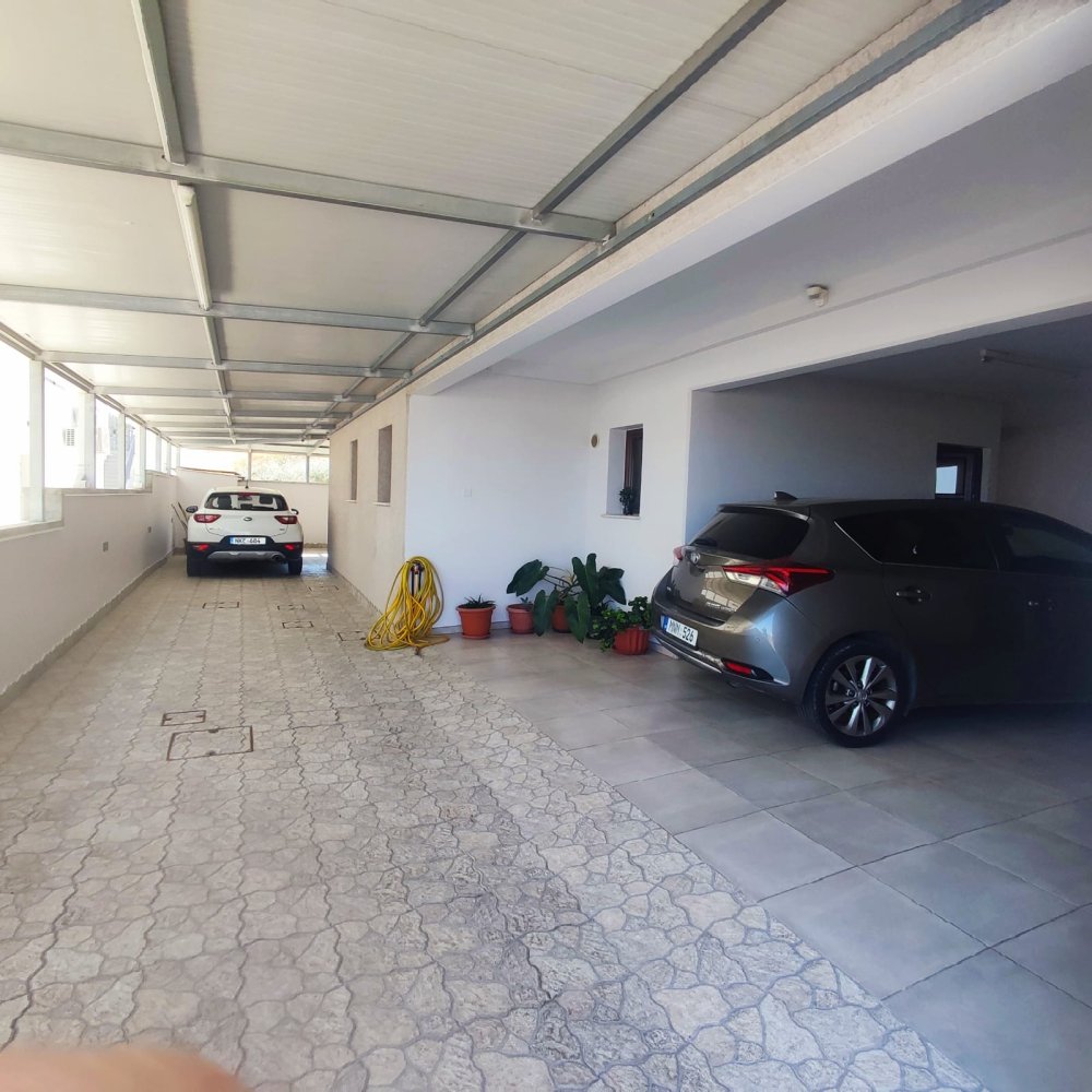 4 bedrooms Villa in Agios Athanasios, Limassol, Cyprus No. 60870