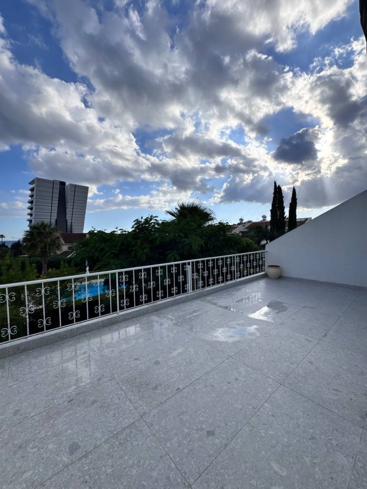 2 bedrooms Apartment in Parekklisia, Limassol, Cyprus No. 62098