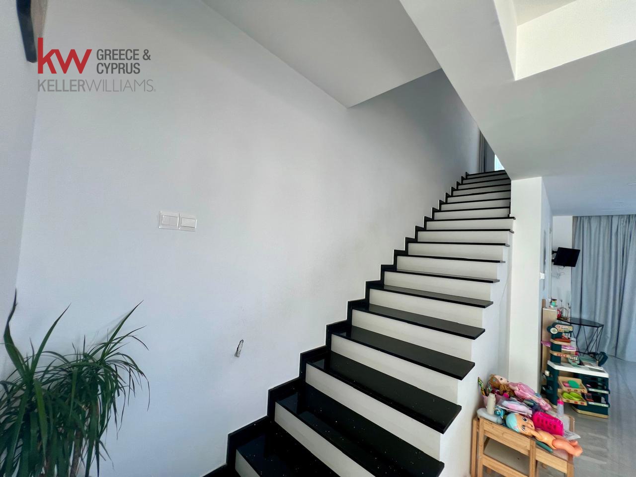 3 bedrooms Townhouse in Aradippou, Larnaka, Cyprus No. 40575