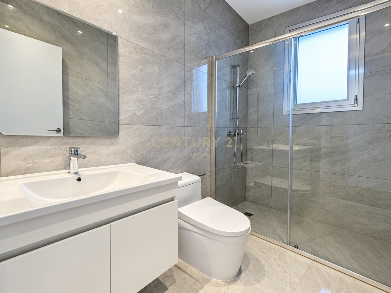 3 dormitorios Apartamento en Germasogeia, Limassol, Chipre No. 65458