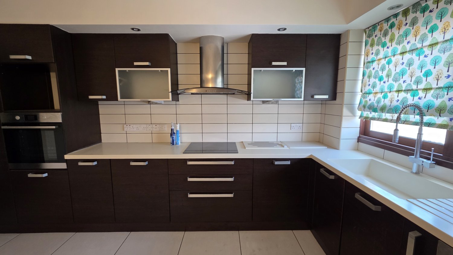 3 chambres Appartement à Nicosia, Chypre No. 62160