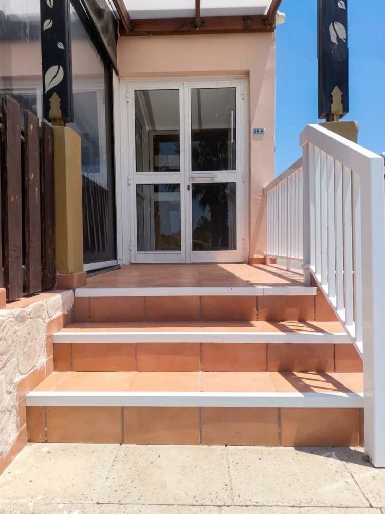 12 rooms Commercial property in Pervolia, Larnaka, Cyprus No. 62512