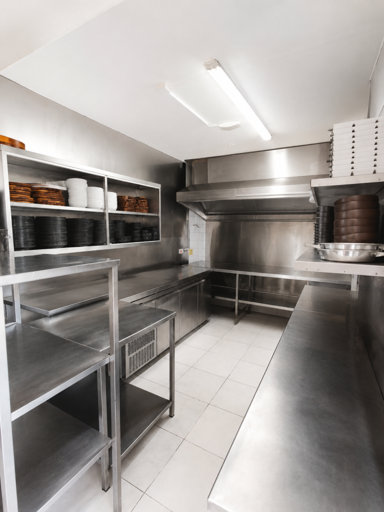 12 rooms Commercial property in Pervolia, Larnaka, Cyprus No. 62512
