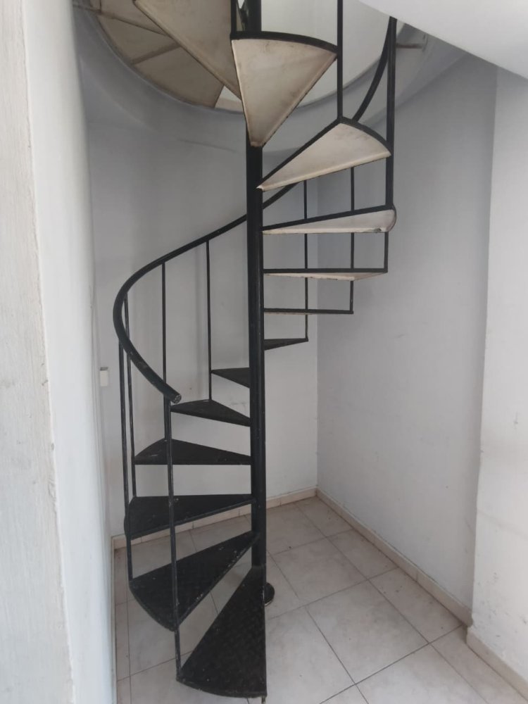 12 rooms Commercial property in Pervolia, Larnaka, Cyprus No. 62512