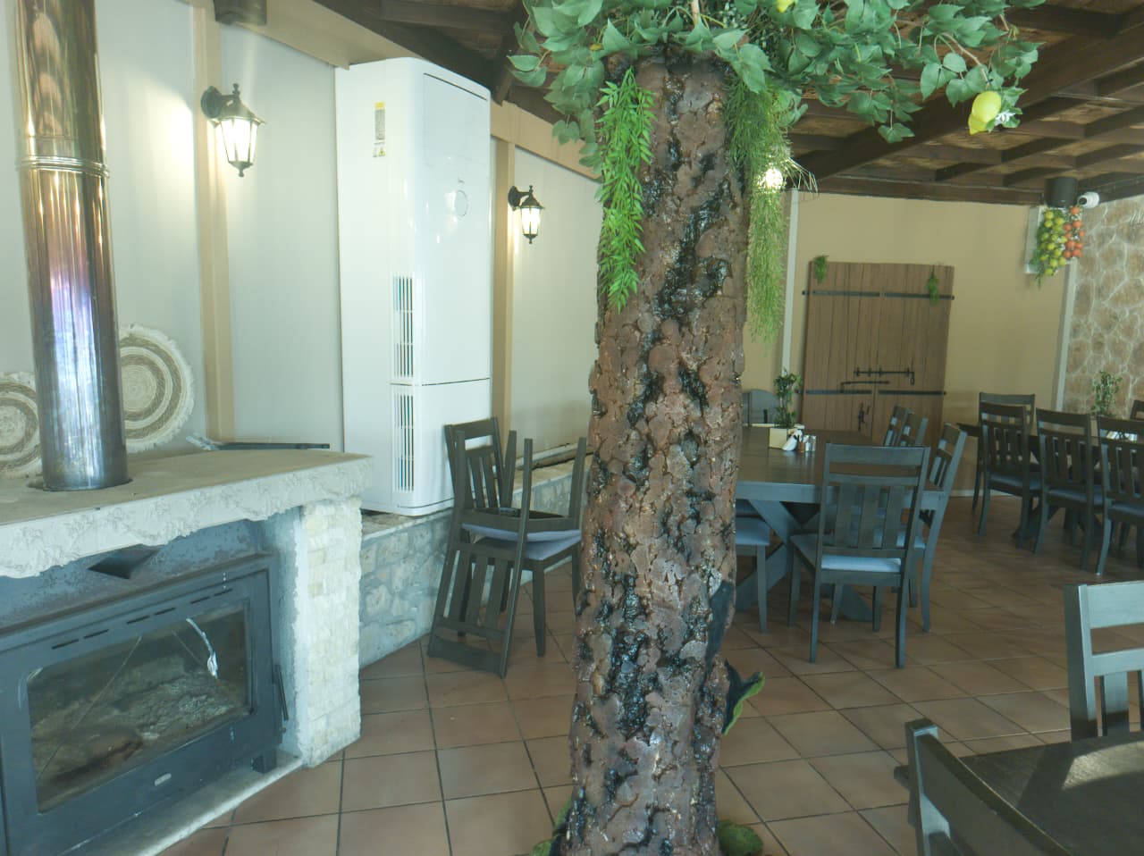 12 rooms Commercial property in Pervolia, Larnaka, Cyprus No. 62512