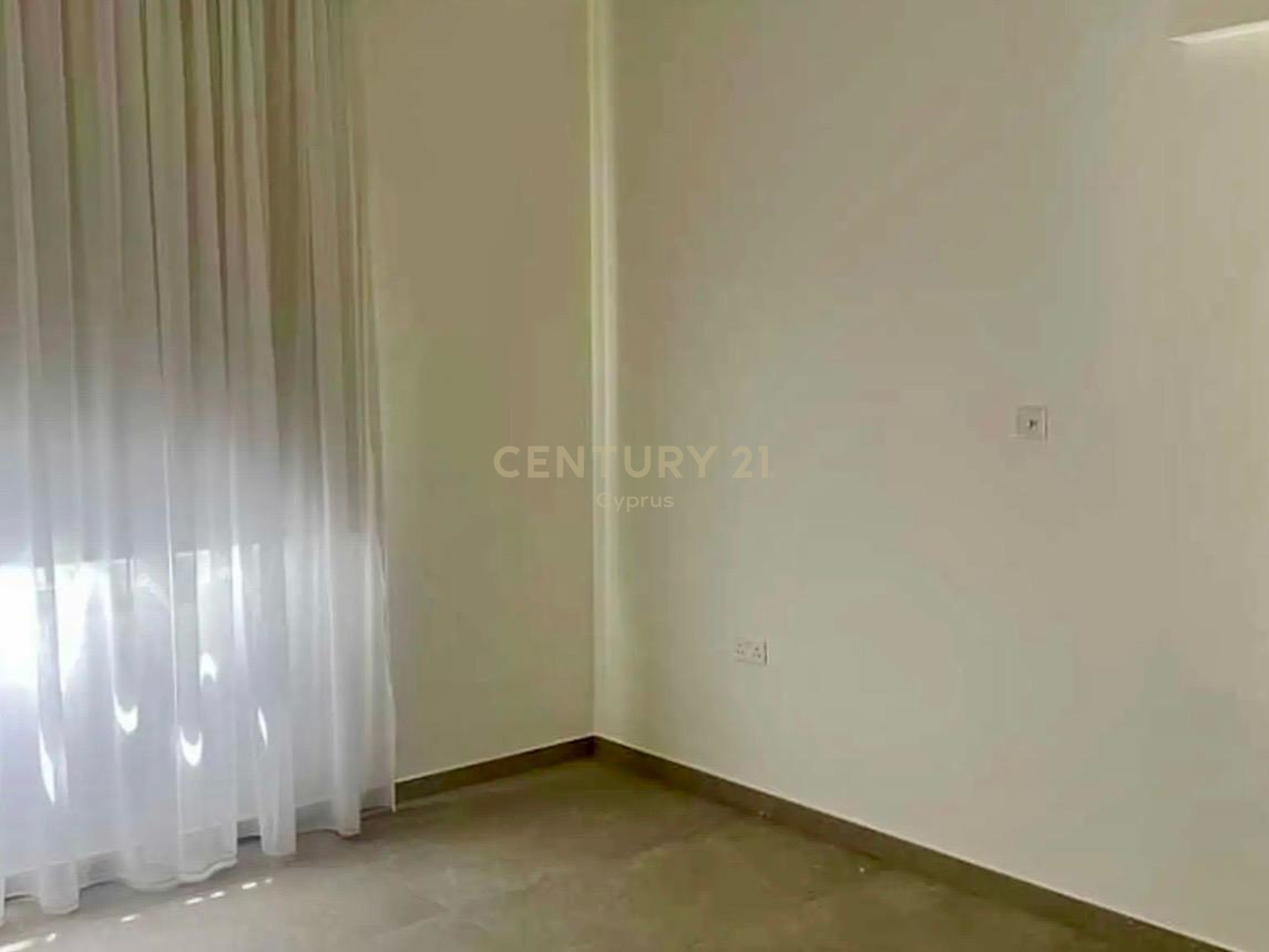 3 dormitorios Apartamento en Agios Tychonas, Limassol, Chipre No. 58894