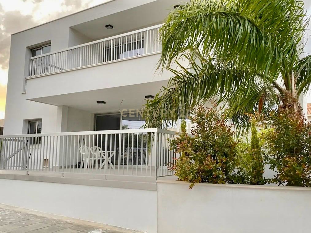 3 dormitorios Apartamento en Agios Tychonas, Limassol, Chipre No. 58894