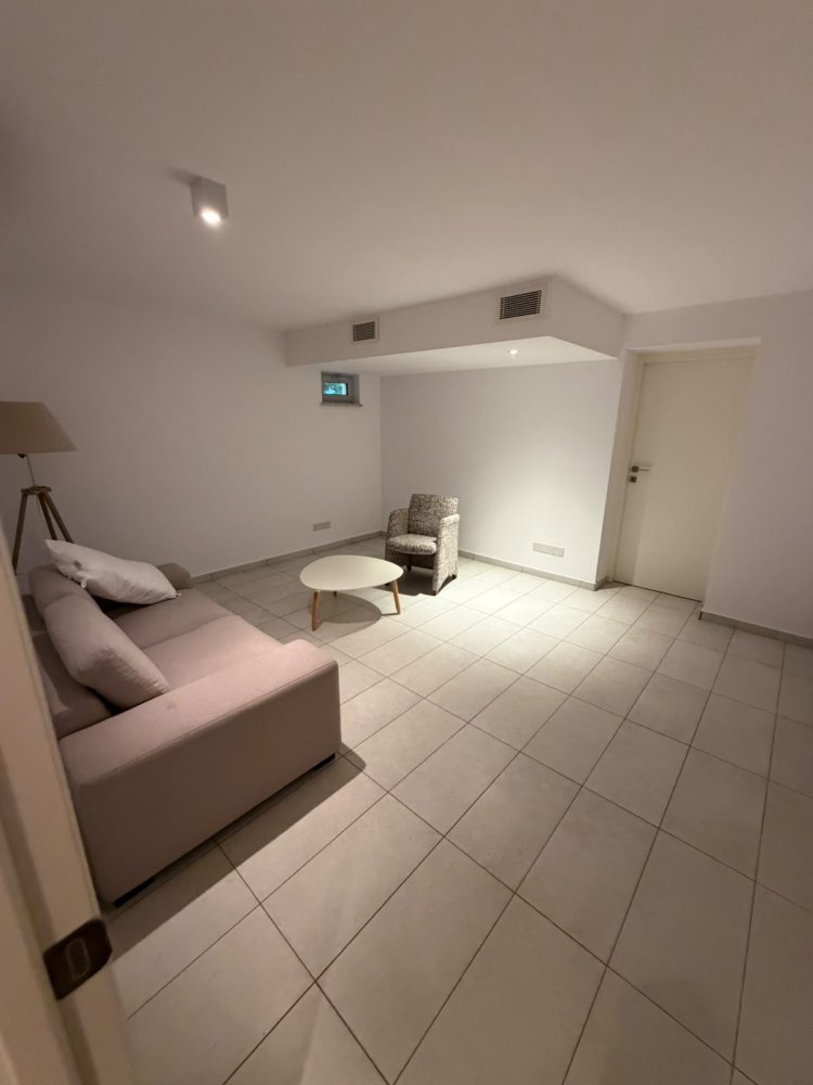 4 bedrooms Villa in Limassol, Cyprus No. 62713