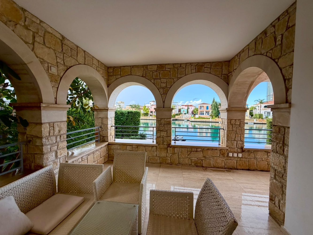 4 bedrooms Villa in Limassol, Cyprus No. 62713