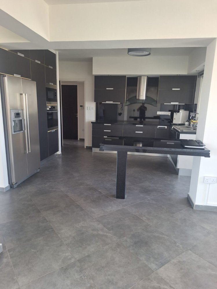 3 bedrooms Apartment in Strovolos, Nicosia, Cyprus No. 61469
