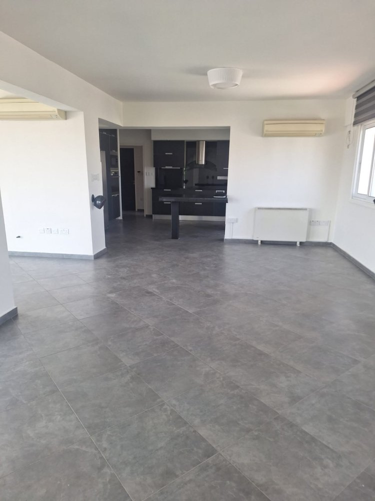 3 bedrooms Apartment in Strovolos, Nicosia, Cyprus No. 61469
