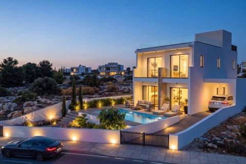 4 bedrooms Villa in Pegeia, Paphos, Cyprus No. 62133