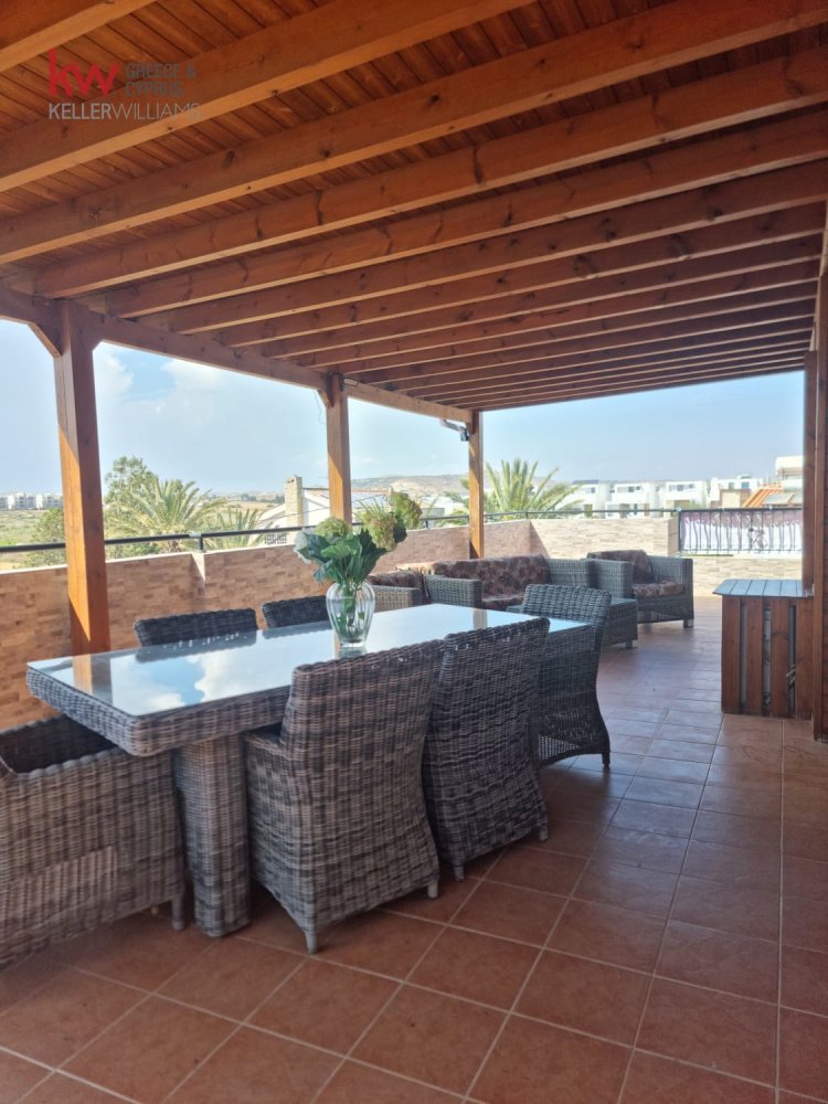 3 bedrooms Apartment in Livadia, Larnaka, Cyprus No. 61979