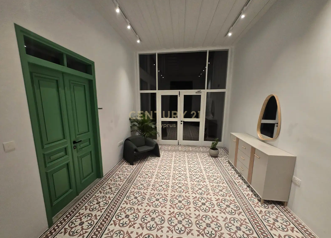 233m2 Local comercial en Limassol, Chipre No. 58918