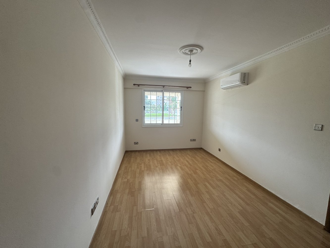 Квартира с 3 спальнями в Ларнака, Кипр № 62673
