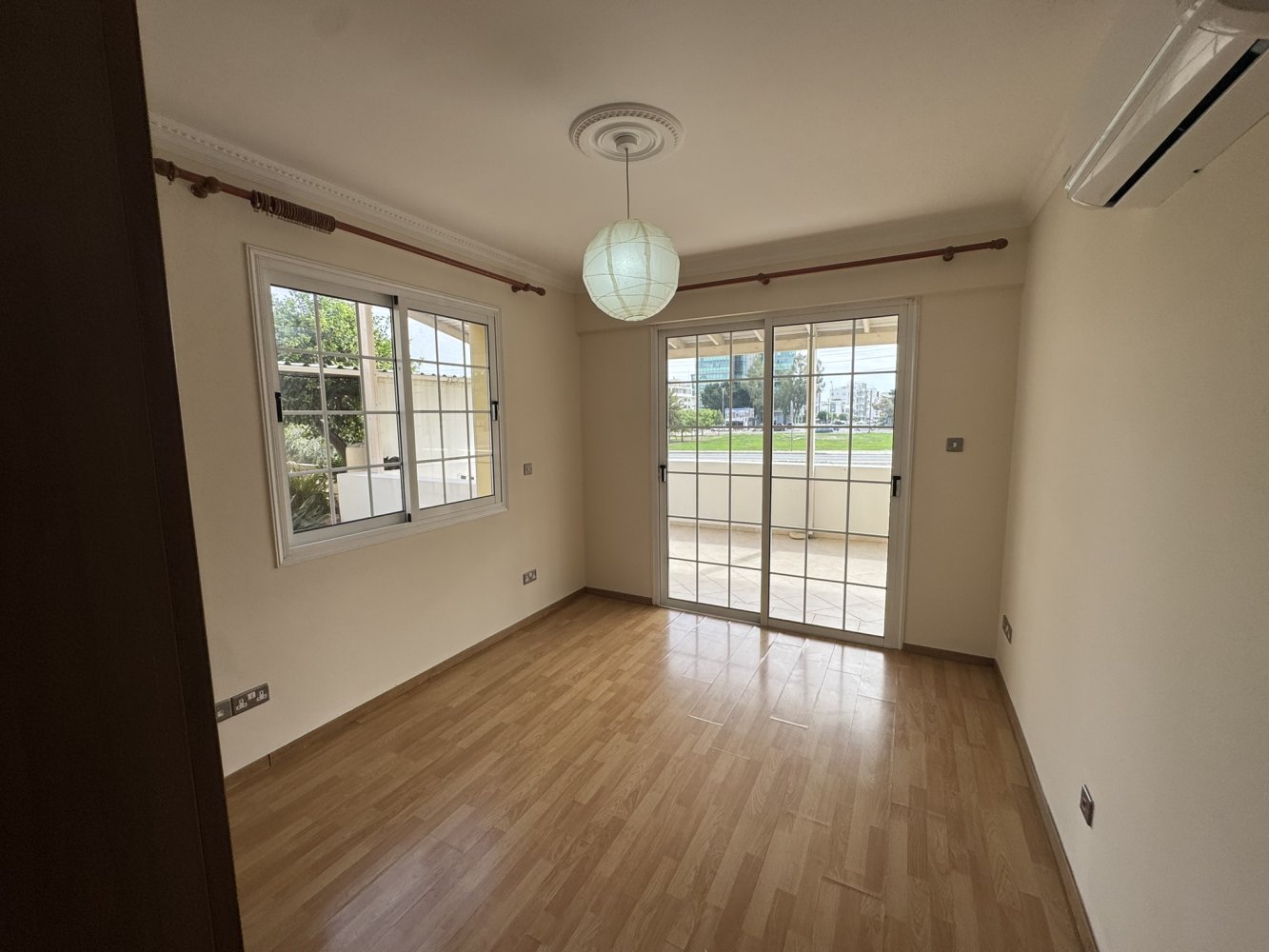Квартира с 3 спальнями в Ларнака, Кипр № 62673