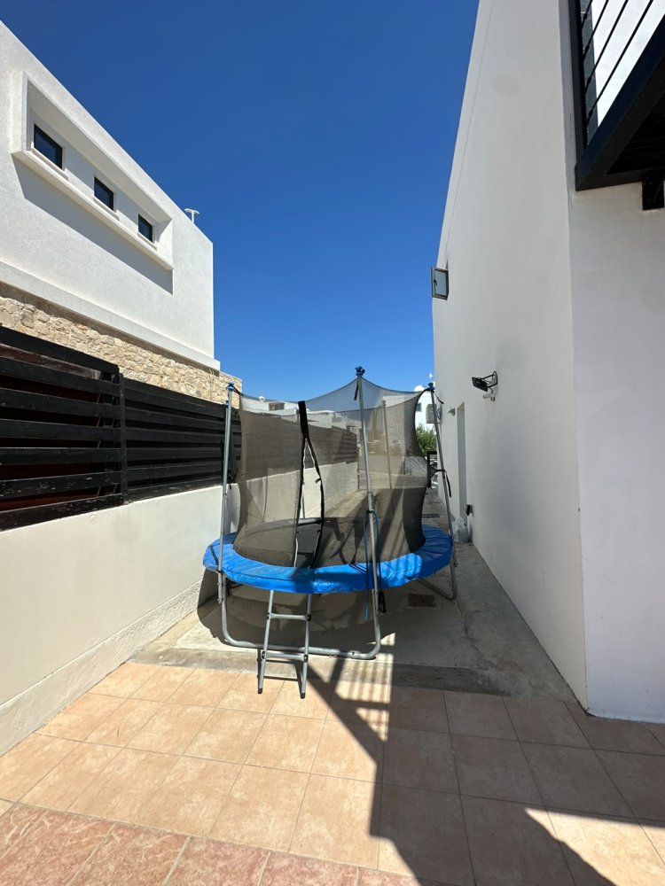 4 bedrooms Villa in Tremithousa, Paphos, Cyprus No. 62289