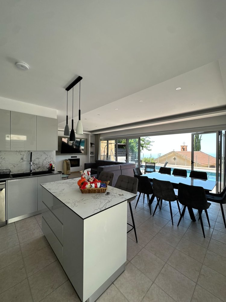4 bedrooms Villa in Tremithousa, Paphos, Cyprus No. 62289